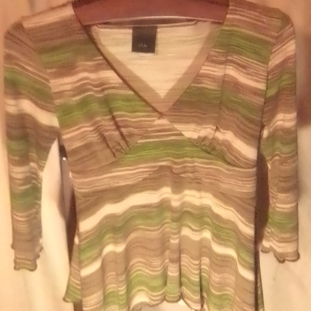 JTB v-neck top, green and black size med